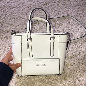 GUESS cross body